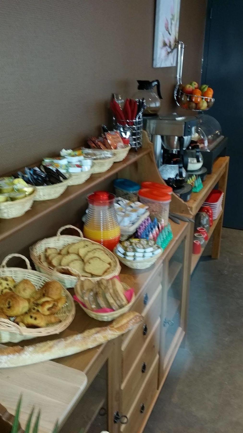 La Pause Ξενοδοχείο Évreux Εξωτερικό φωτογραφία